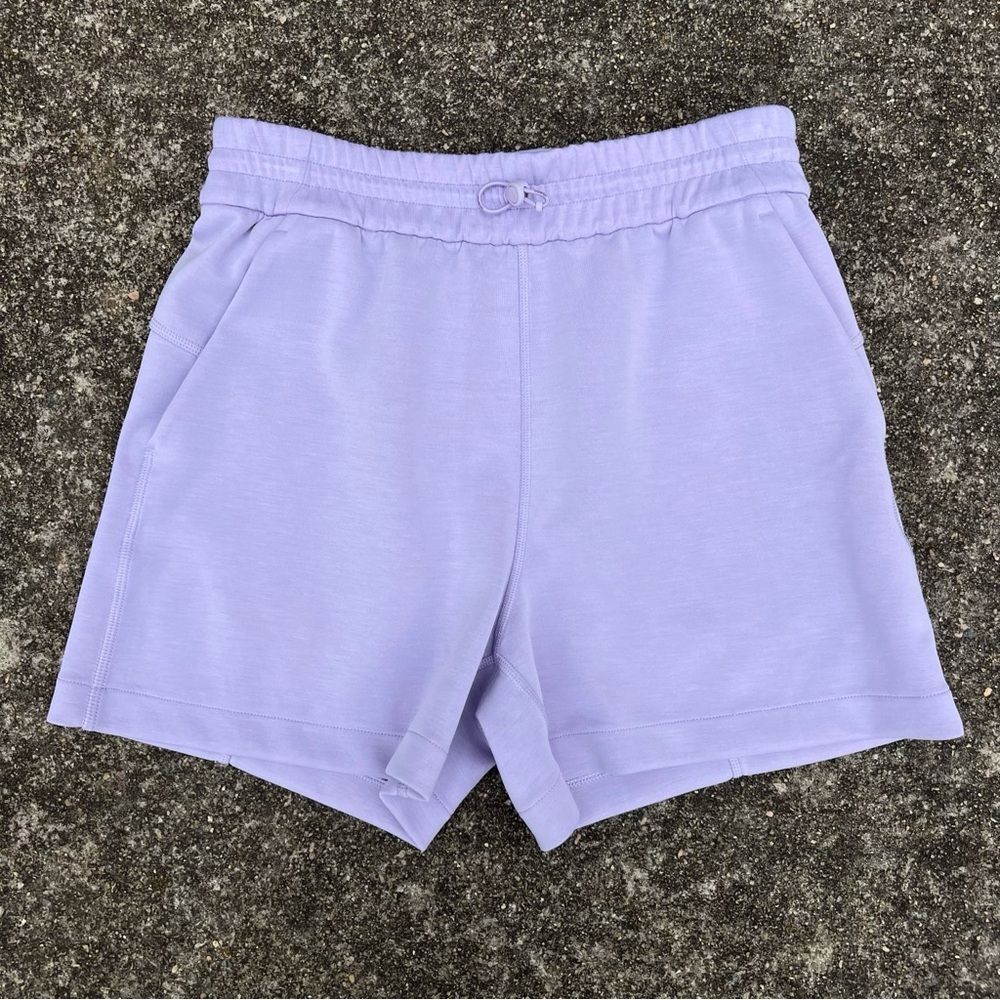 lululemon Women's Softstreme High Rise Short in Lilac Ether 4" Inseam - Picture 1 of 4